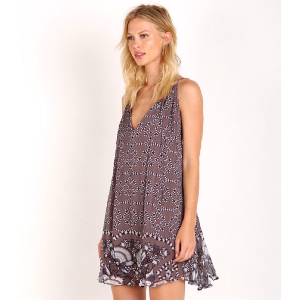 Jetset Diaries La Cucaracha Mini Trapeze Dress Grey Purple TJD Revolve - Picture 4 of 8